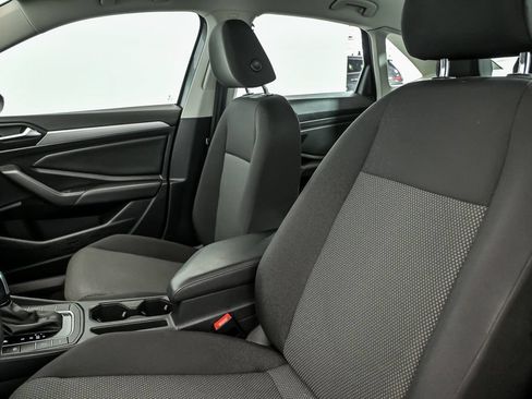 Used 2019 Volkswagen Jetta S w/ Driver Assistance Package FWD image 13