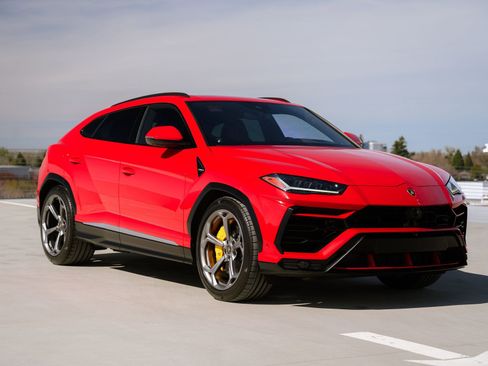 Used 2019 Lamborghini Urus AWD/4WD image 1