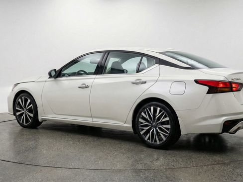 Used 2025 Nissan Altima 2.5 SV image 6