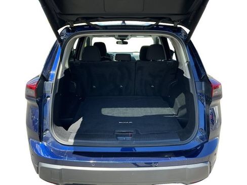 Used 2025 Nissan Rogue SV FWD image 22