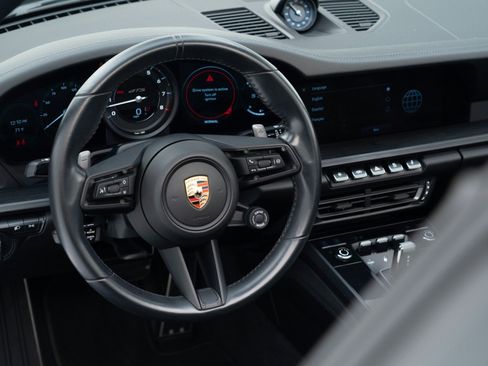 Certified 2024 Porsche 911 Targa 4 GTS AWD/4WD image 20
