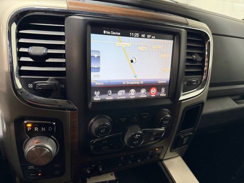 Used 2015 RAM 1500 Laramie w/ Convenience Group image 32