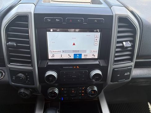 Used 2019 Ford F150 Lariat w/ Equipment Group 502A Luxury AWD/4WD image 31