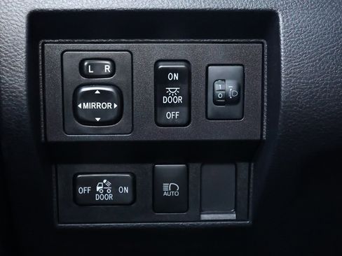 Used 2021 Toyota Tundra SR5 image 24