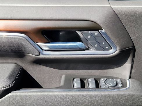 New 2025 GMC Sierra 2500 Denali w/ Technology Package image 16