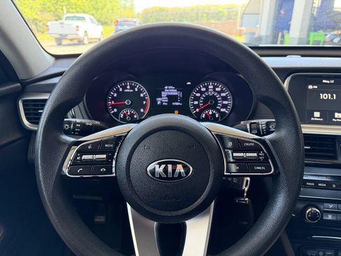 Used 2020 Kia Optima LX FWD image 11