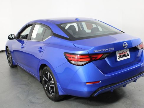 Used 2025 Nissan Sentra SV image 4