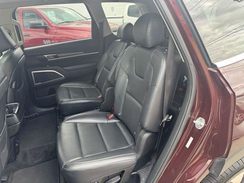 Used 2020 Kia Telluride S AWD/4WD image 15