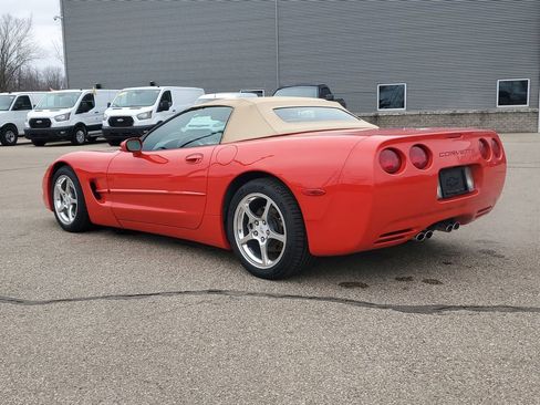 Used 2003 Chevrolet Corvette Convertible w/ Preferred Equipment Group1 image 4