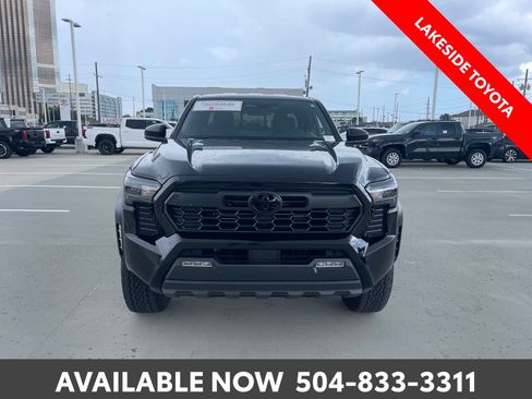 Certified 2024 Toyota Tacoma TRD Off-Road w/ TRD Off Road Upgrade Package AWD/4WD image 9