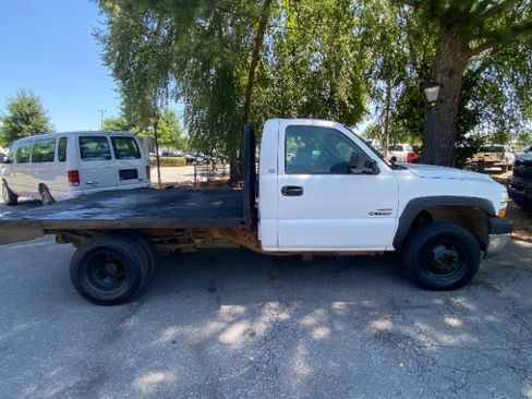 Used 2002 Chevrolet Silverado 3500 2WD Regular Cab image 4
