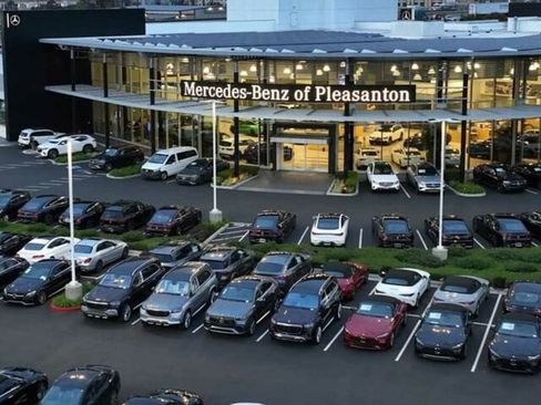 Used 2019 BMW 330i Sedan w/ Convenience Package image 3