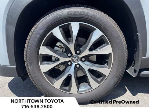 Used 2025 Toyota Grand Highlander AWD Hybrid image 26