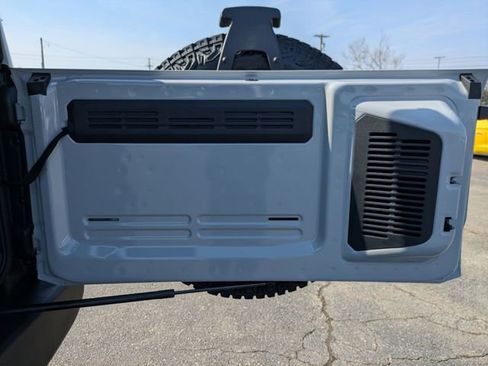 New 2026 Ford Bronco Outer Banks w/ Sasquatch Package image 32