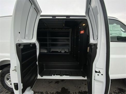New 2025 Chevrolet Express 2500 w/ Driver Convenience Package image 21