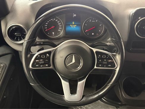 Used 2019 Freightliner Sprinter 2500 AWD/4WD image 17