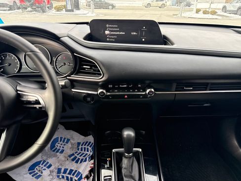 Used 2025 MAZDA CX-30 AWD 2.5 S w/ Preferred Package image 17