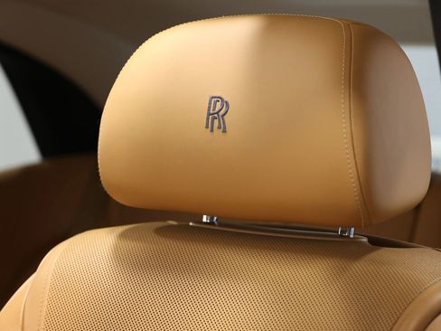 Used 2016 Rolls-Royce Ghost image 18