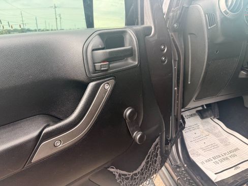 Used 2014 Jeep Wrangler Sport AWD/4WD image 12