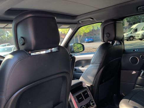 Used 2019 Land Rover Range Rover Sport HSE AWD/4WD image 20