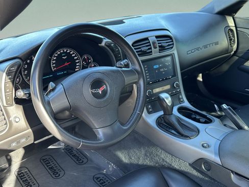 Used 2006 Chevrolet Corvette Coupe w/ Preferred Equipment Group image 16