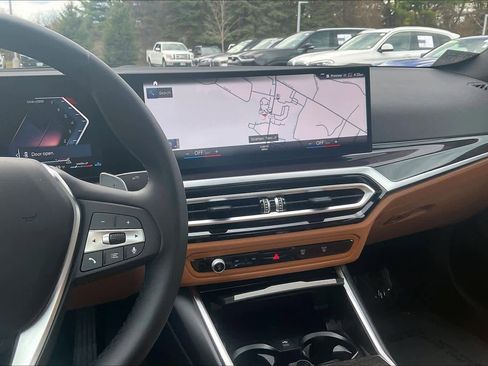 Used 2024 BMW 330i xDrive Sedan w/ Premium Package image 6