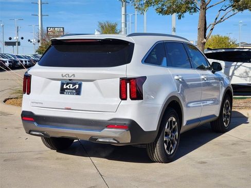 New 2026 Kia Sorento S w/ S Panoramic Sunroof Package FWD image 4