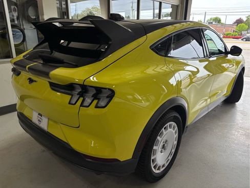 Used 2025 Ford Mustang Mach-E GT AWD/4WD image 9