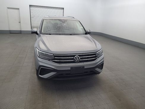 Used 2022 Volkswagen Tiguan SE AWD/4WD image 14