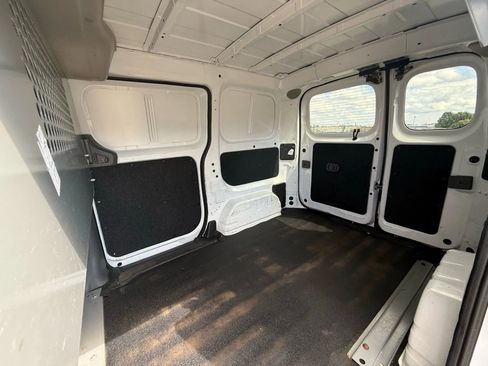 Used 2018 Nissan NV200 SV w/ Navigation Package image 30