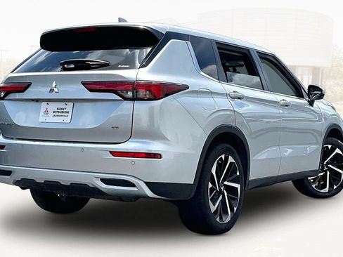 Used 2024 Mitsubishi Outlander SE AWD/4WD image 6