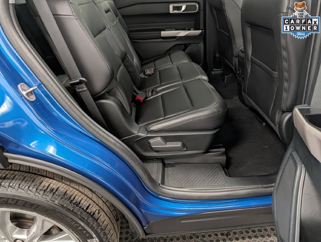 Used 2023 Ford Explorer XLT w/ Equipment Group 202A AWD/4WD image 29