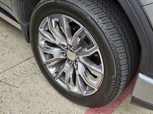 Used 2024 GMC Sierra 1500 Denali w/ Denali Reserve Package image 5