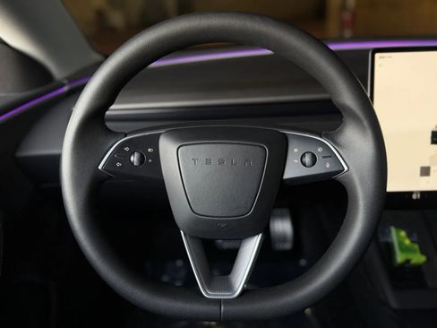 Used 2025 Tesla Model 3 Performance image 18