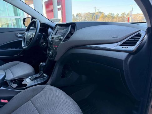 Used 2018 Hyundai Santa Fe Sport image 19