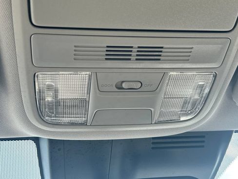 Used 2020 Honda CR-V LX image 30