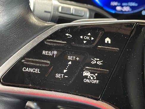 Used 2023 Mercedes-Benz EQS 580 4MATIC SUV image 27