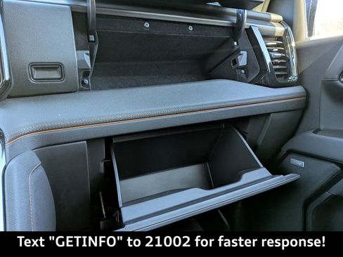 Used 2025 GMC Sierra 1500 AT4 w/ AT4 Premium Package image 25