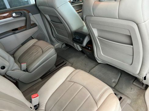 Used 2008 Buick Enclave CXL AWD/4WD image 25