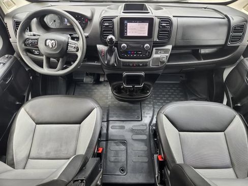 Used 2025 RAM ProMaster 2500 w/ Convenience Group FWD image 23