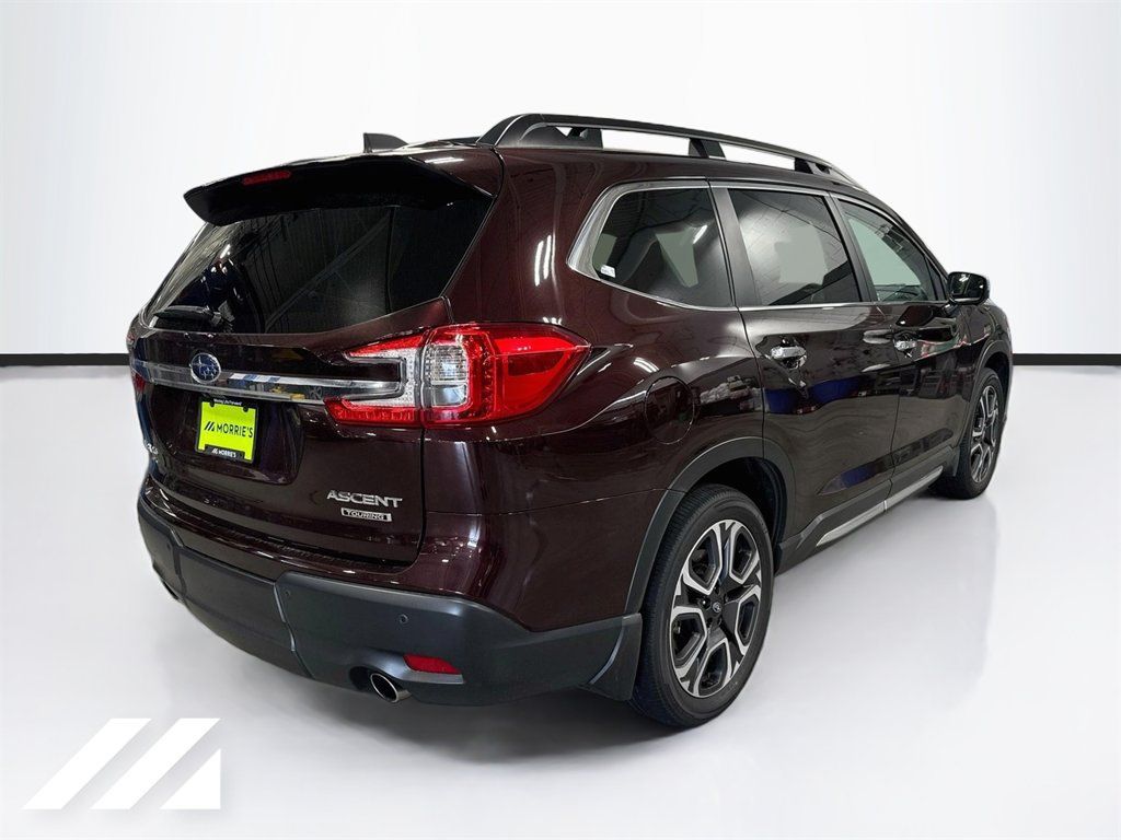 Used 2023 Subaru Ascent Touring AWD/4WD image 5