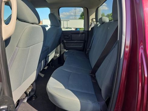 Used 2018 RAM 1500 Express AWD/4WD image 14