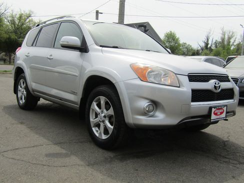 Used 2009 Toyota RAV4 Limited image 1