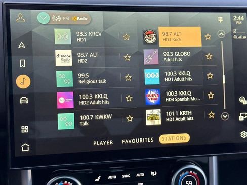 Used 2023 Land Rover Range Rover Long Wheelbase First Edition image 25