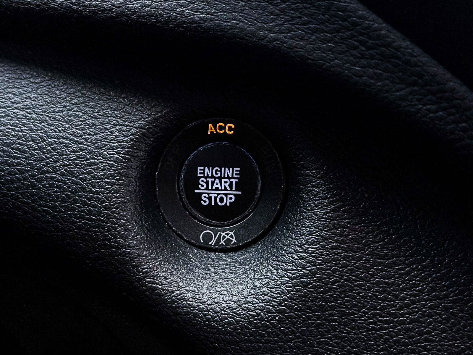 Used 2019 Jeep Cherokee Trailhawk w/ Cold Weather Group AWD/4WD image 23