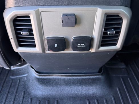Used 2022 Ford F350 Lariat w/ Lariat Ultimate Package image 11