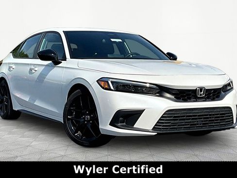 Used 2024 Honda Civic Sport image 3