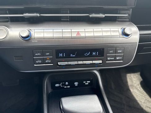 Certified 2024 Hyundai Kona SEL AWD/4WD image 31