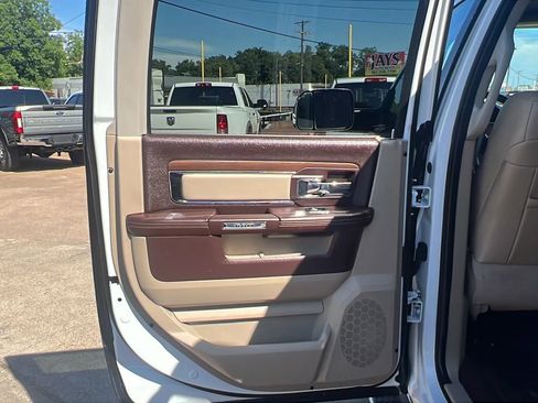 Used 2016 RAM 3500 Laramie AWD/4WD image 8