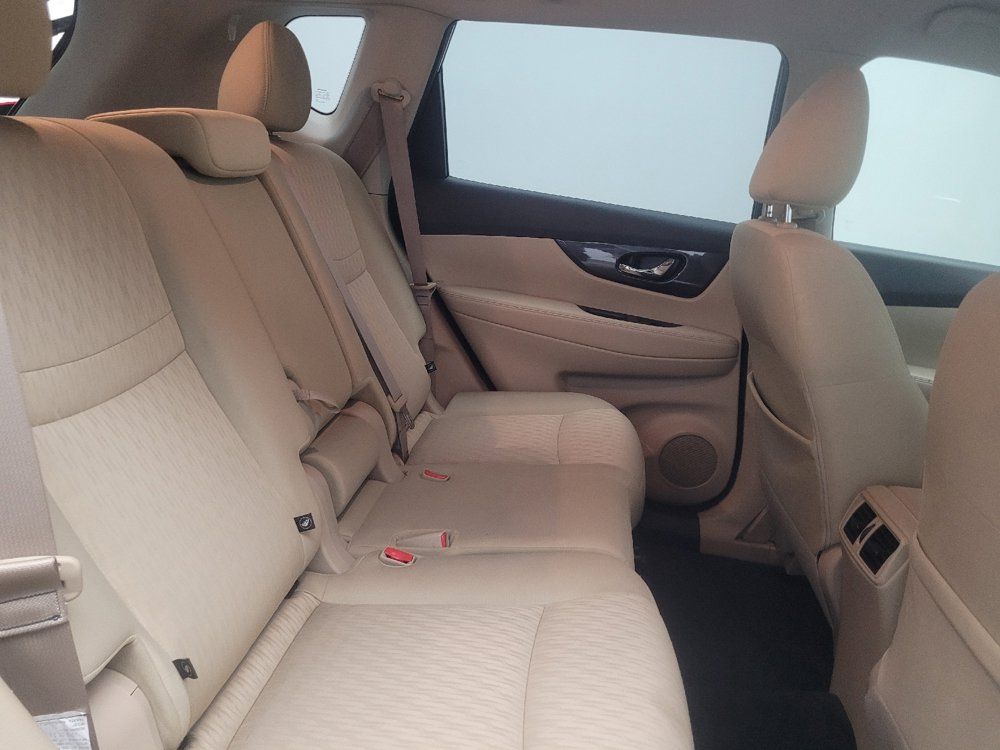Used 2020 Nissan Rogue SV FWD image 19